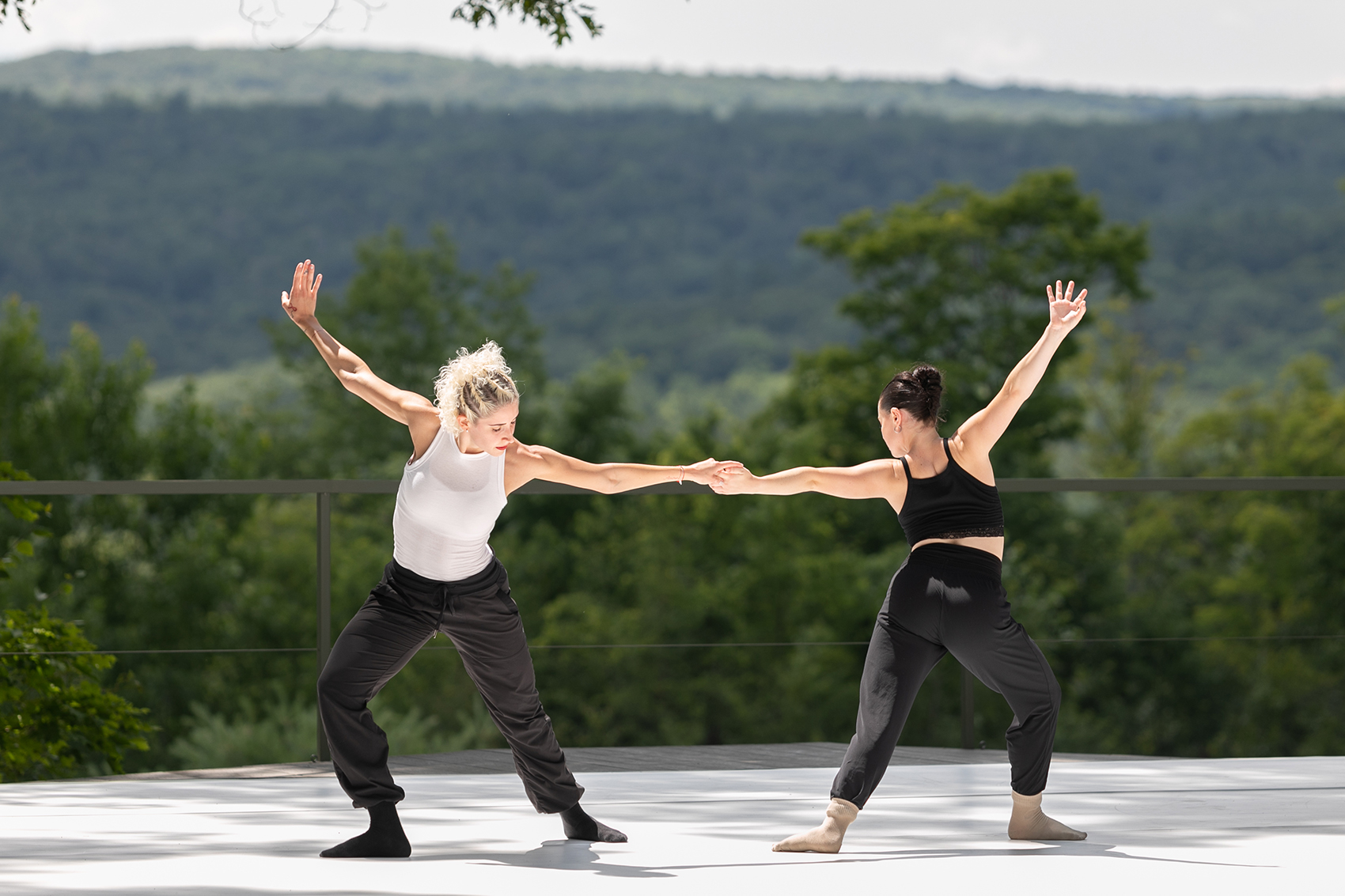 2021 Contemporary Program Performance Ensemble dancers Lucia De-Poli and Emma Branson; photo Jamie Kraus